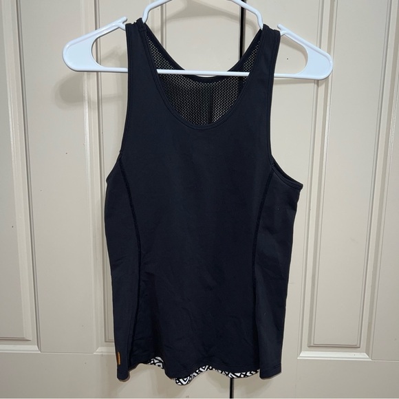 Lucy Activewear Stretchy Black Abstract Sleeveless Top Size Small - Picture 5 of 7
